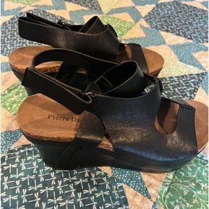 Pierre Dumas, Black Leather, platform heels